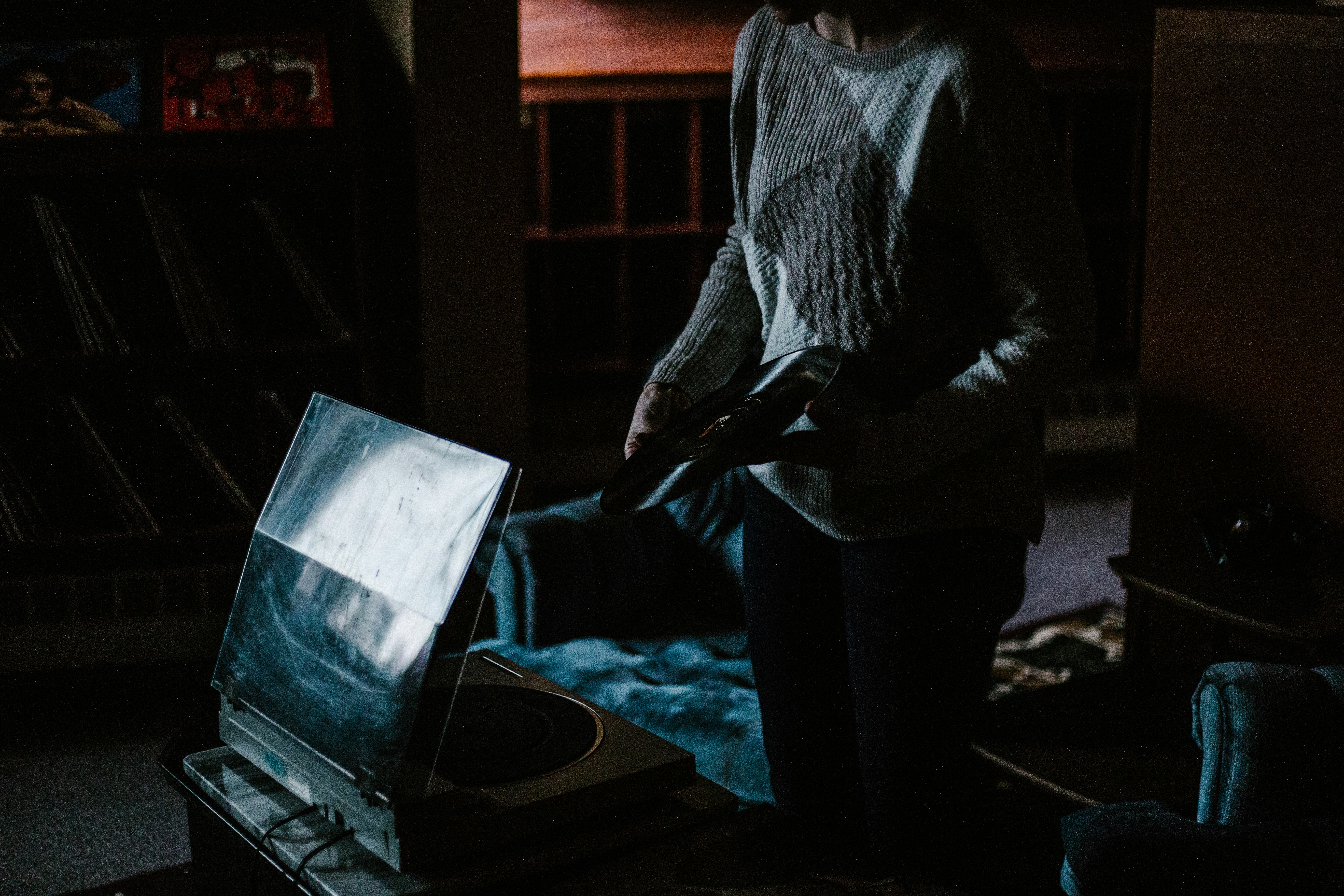 woman wearing gray sweater